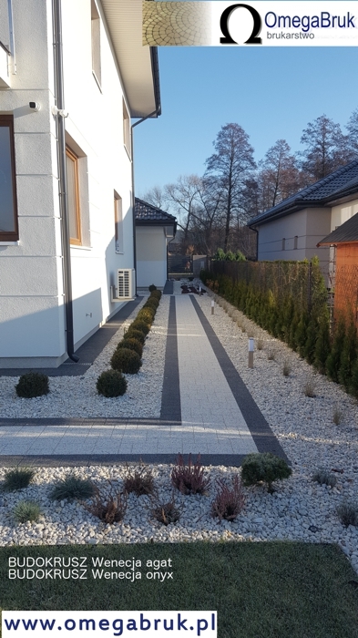 Podjazdy, alejki
